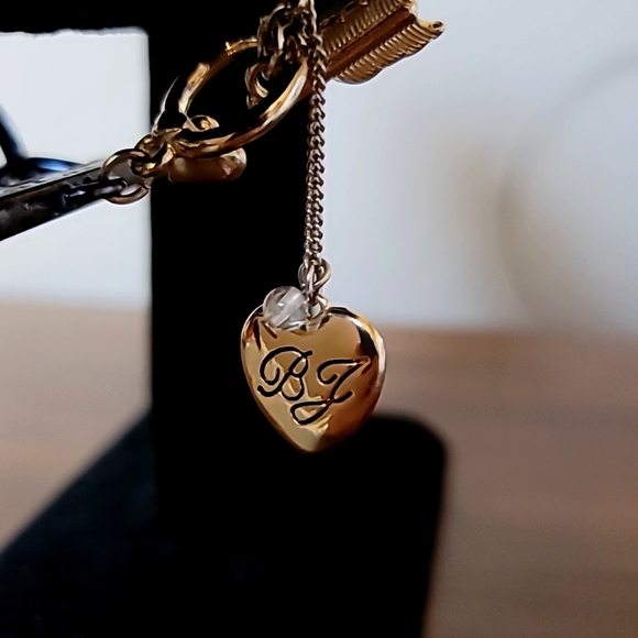 Vintage BETSEY JOHNSON Hollywood Glam Collection Tiger Leopard Toggle Bracelet. - Picture 10 of 10